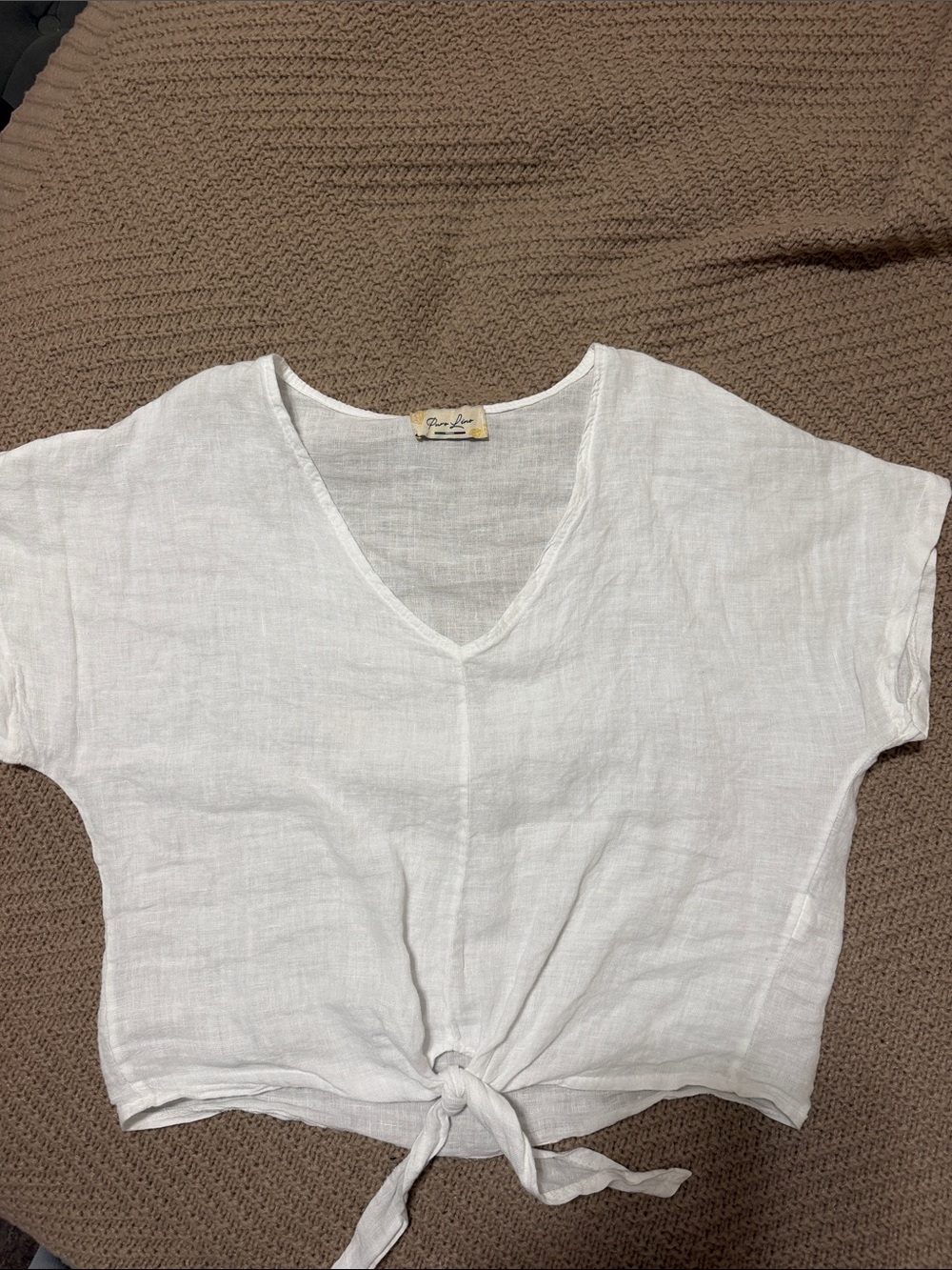 White V-Neck Tie-Front Linen Top by PURO LINO.